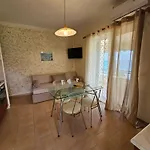דירה Corfu Menigos 86 גליפאדה
