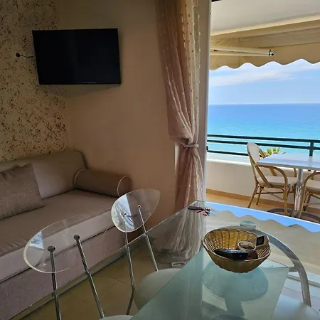 Corfu Menigos 86 غليفادا