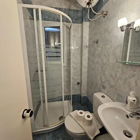 Corfu Menigos 86 * Glifada