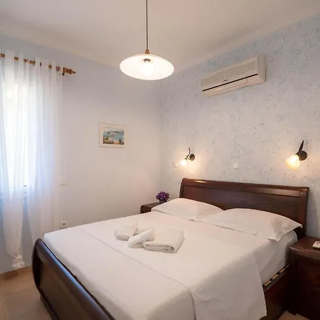 Corfu Menigos 86